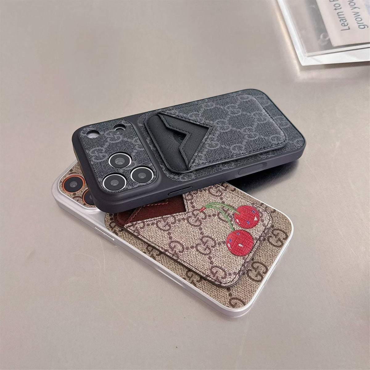 Gg Style Phone Case Magnet Card Holder Iphone 13-17 / Pro / Pro Max / Plus / Air