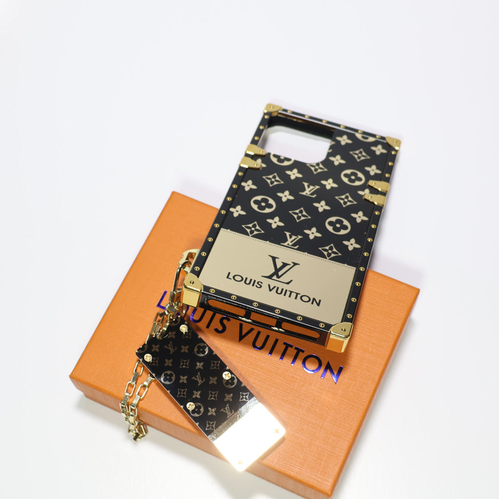 Reverse Golden Monogram Lv Eye Trunk Iphone Case For 11 12 13 14 15 16 Pro Max Plus Series