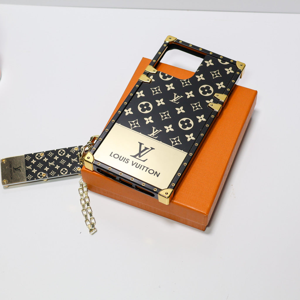 Reverse Golden Monogram Lv Eye Trunk Iphone Case For 11 12 13 14 15 16 Pro Max Plus Series