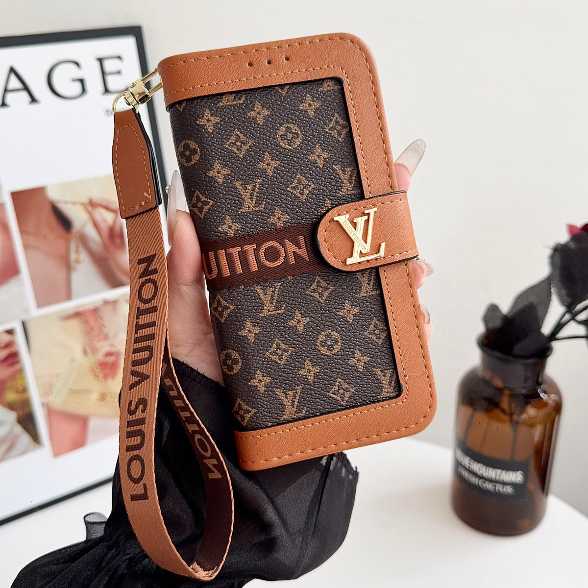 Louis Vuitton Flip Folio Iphone Case For 17/Pro/Pro Max/Air