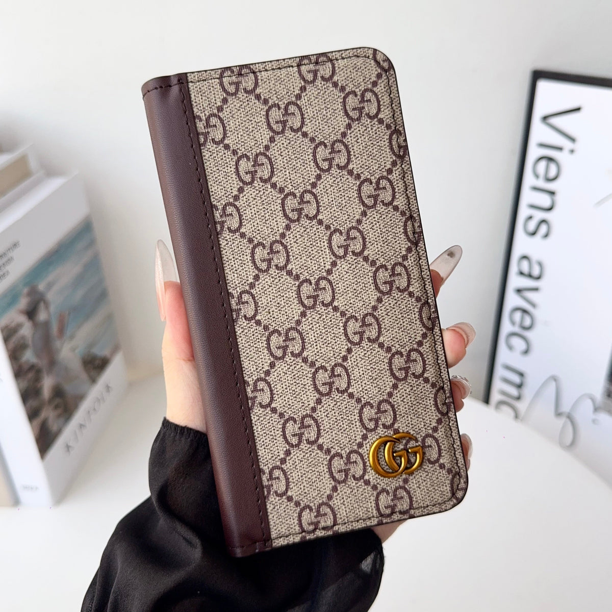 Louis V Folio Wallet Case Iphone 17 Series