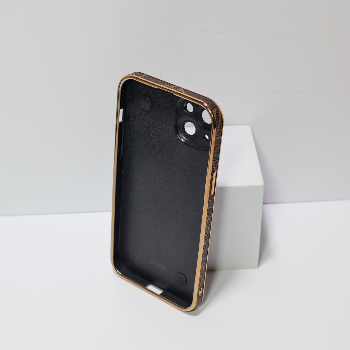 Ornament Luxury Hand Strap Phone Case For 12-16 Pro Max Plus